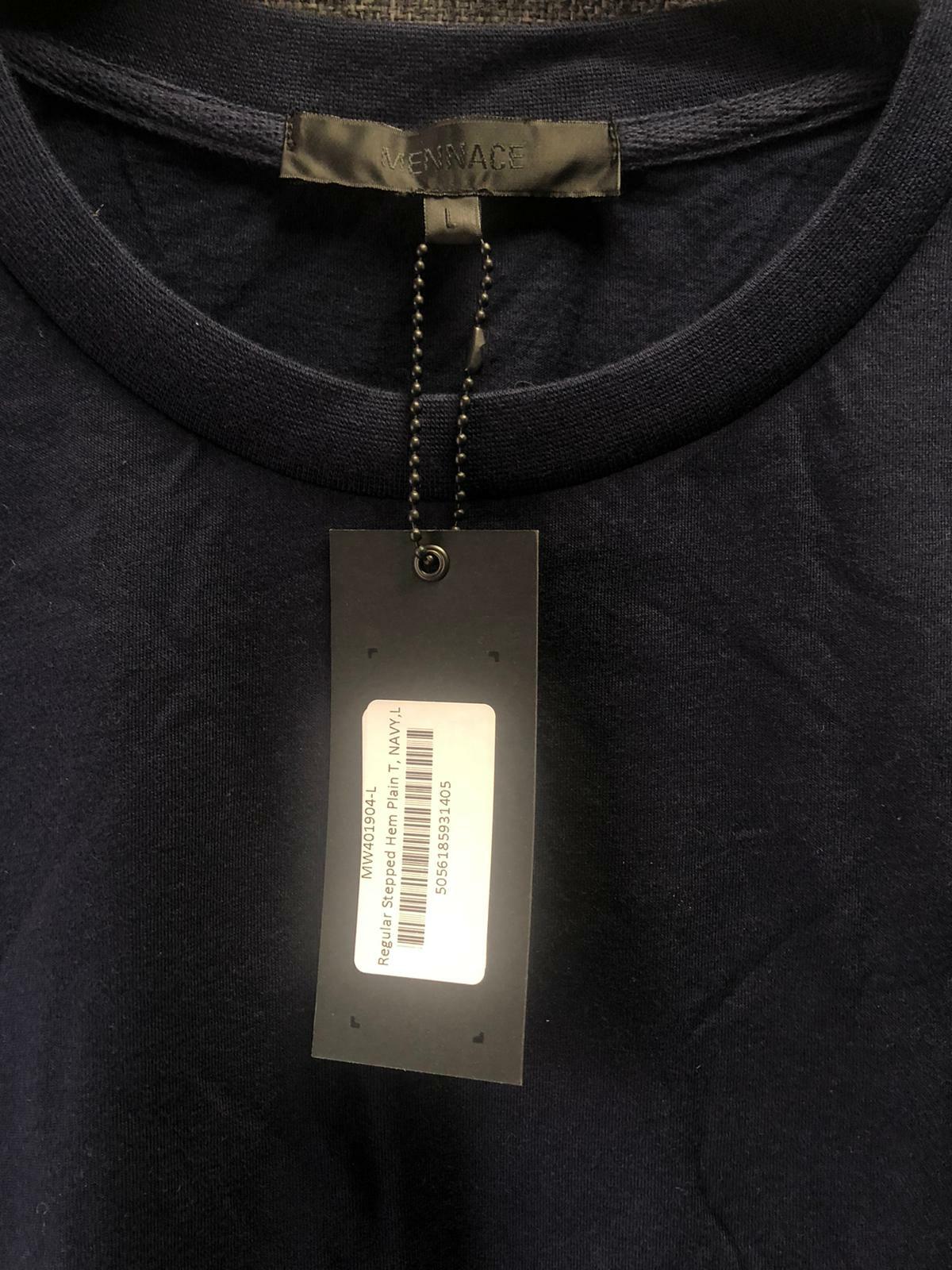 Mennace Stepped Hem Plain T-Shirt Navy Large TD014 OO 10 gallery