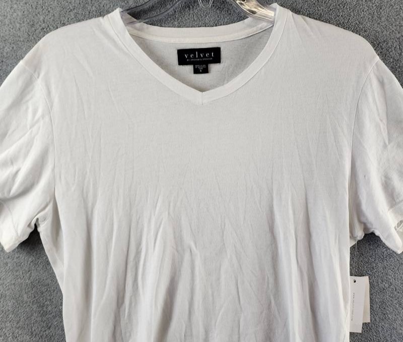 Velvet by Graham and Spencer Samsen T-Shirt Men S White V-Neck Pullover S/S gallery