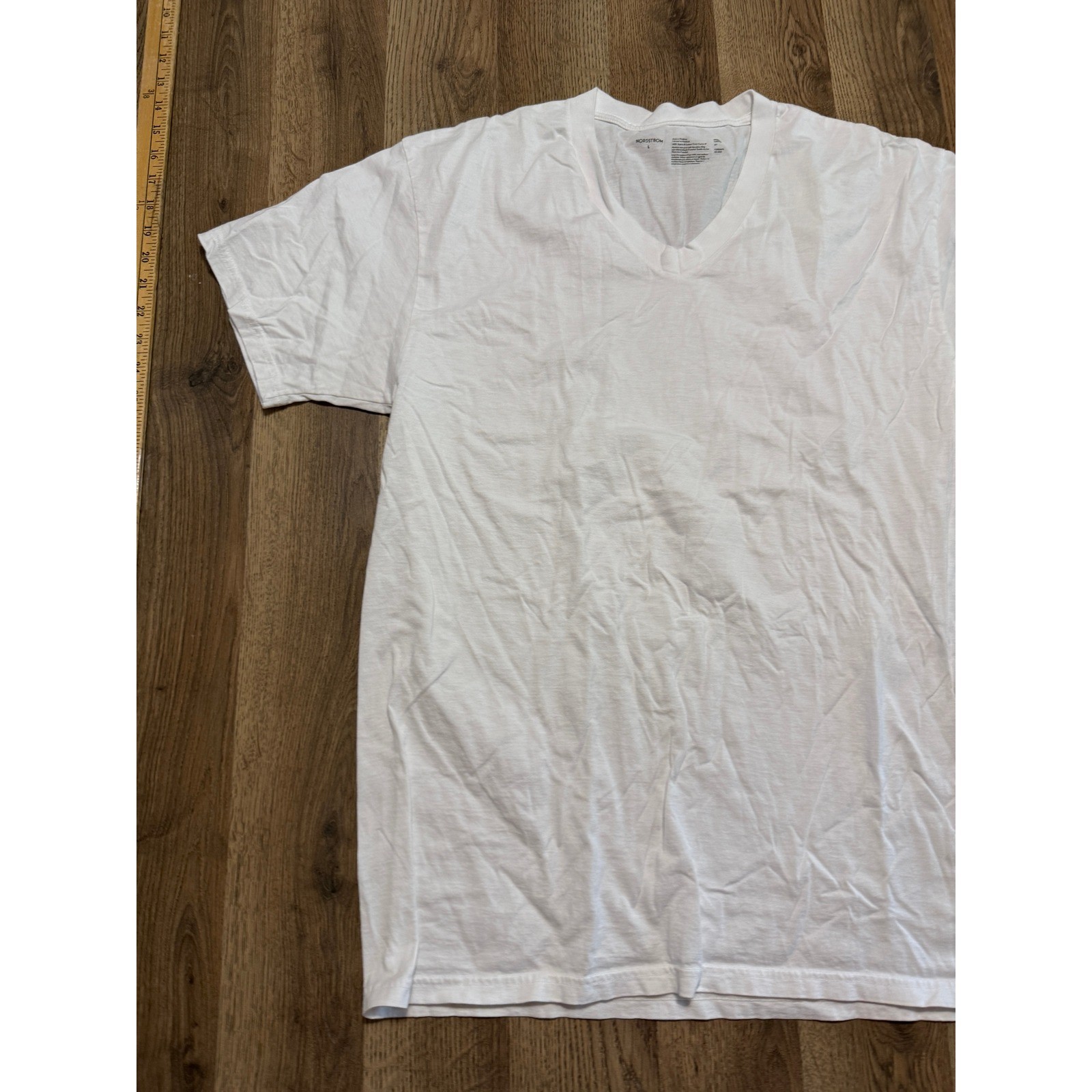 Nordstrom V-Neck T-Shirt Mens Large White Adult Supima Cotton Short Sleeve gallery