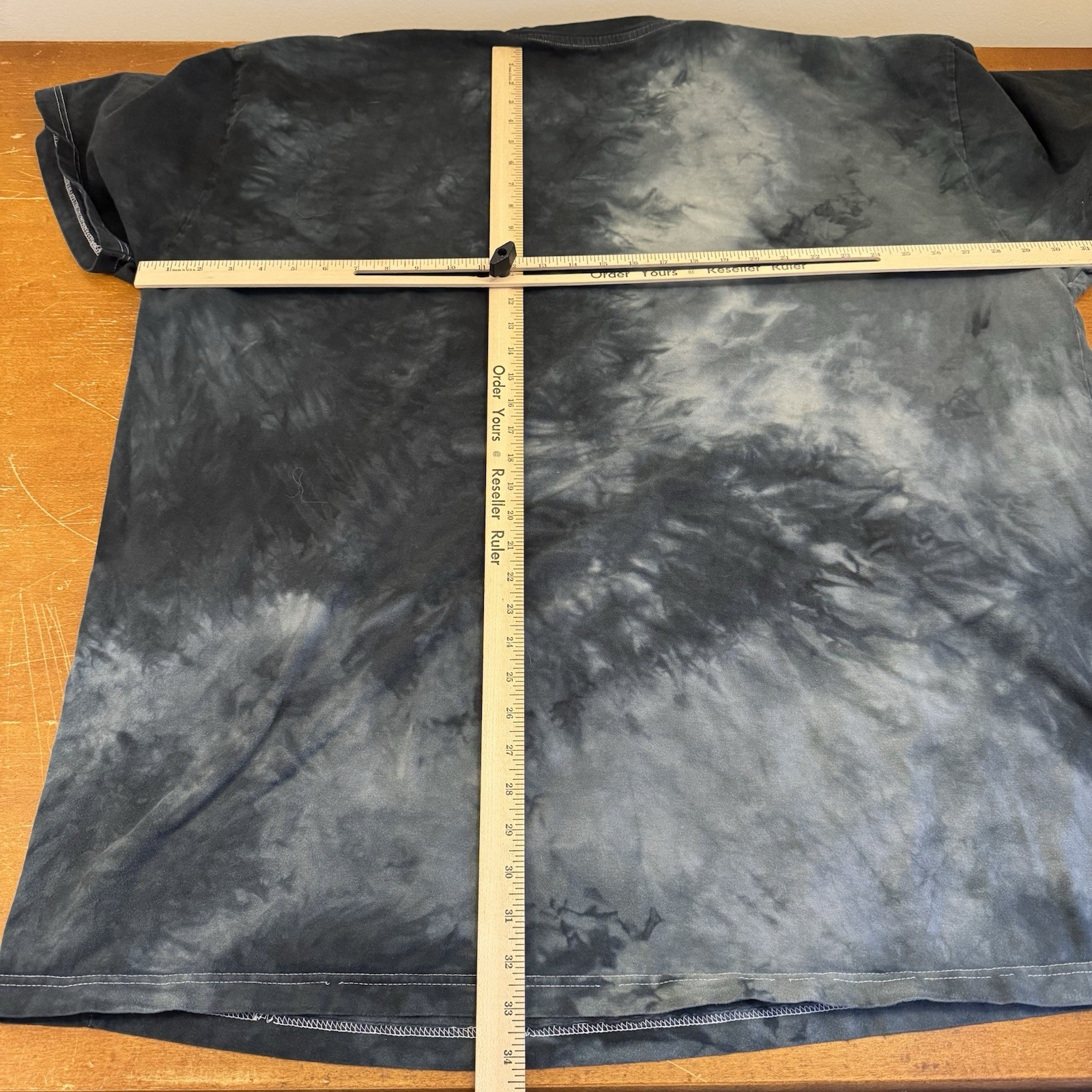 The Mountain Shirt Mens 5XLT Gray Shark Attack Ripping Y2K gallery