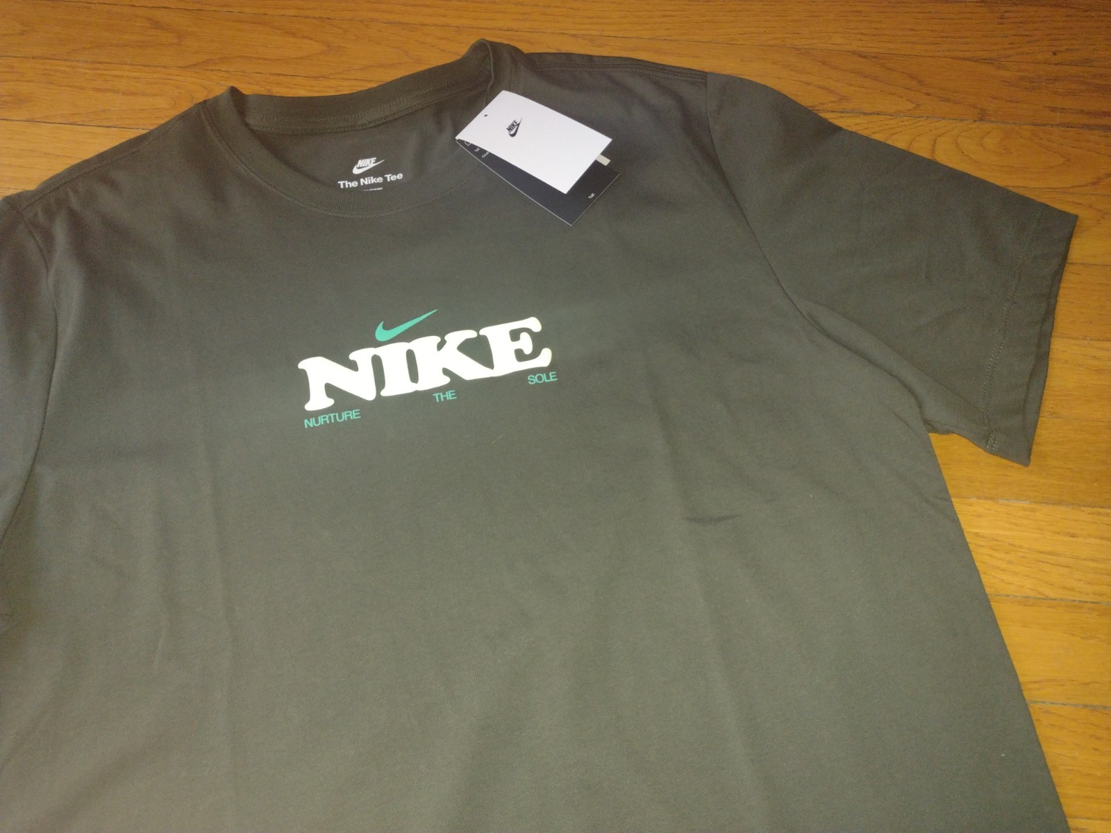 NWT, Nike Men's Graphic 100% Cotton Dark Green T-Shirt, Style # HJ0618-355 gallery