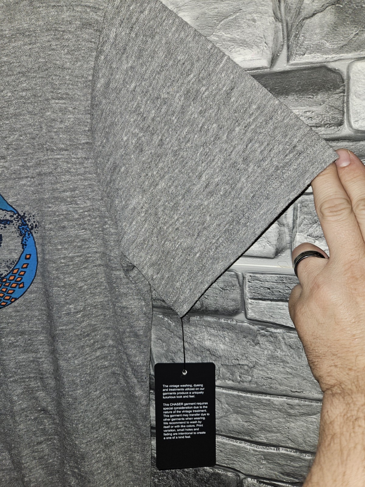 CHASER Shirt Mens Medium Grey Pullover Crew Soft Tee Mermaid Surfer Surfing gallery