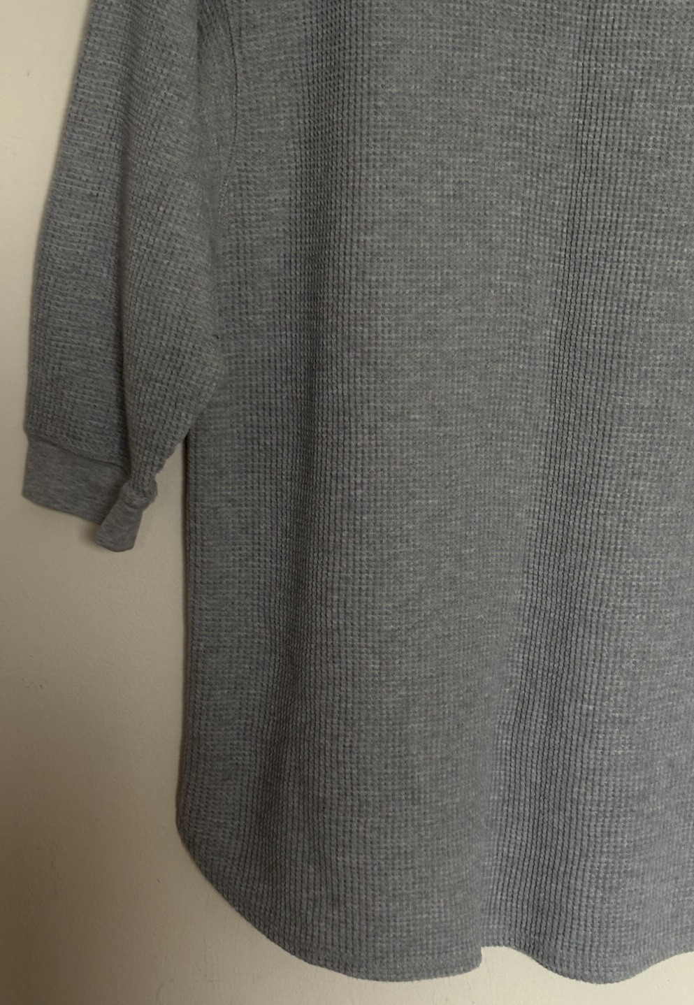 UNIQLO Mens Medium Waffle Knit Thermal Top Grey 3/4 Length Short Sleeves gallery