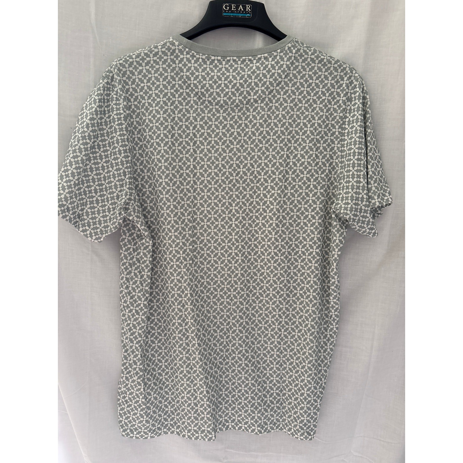 Ted Baker London Printed Geo T-Shirt Sage Green/Off White Size 4 Large NWT gallery