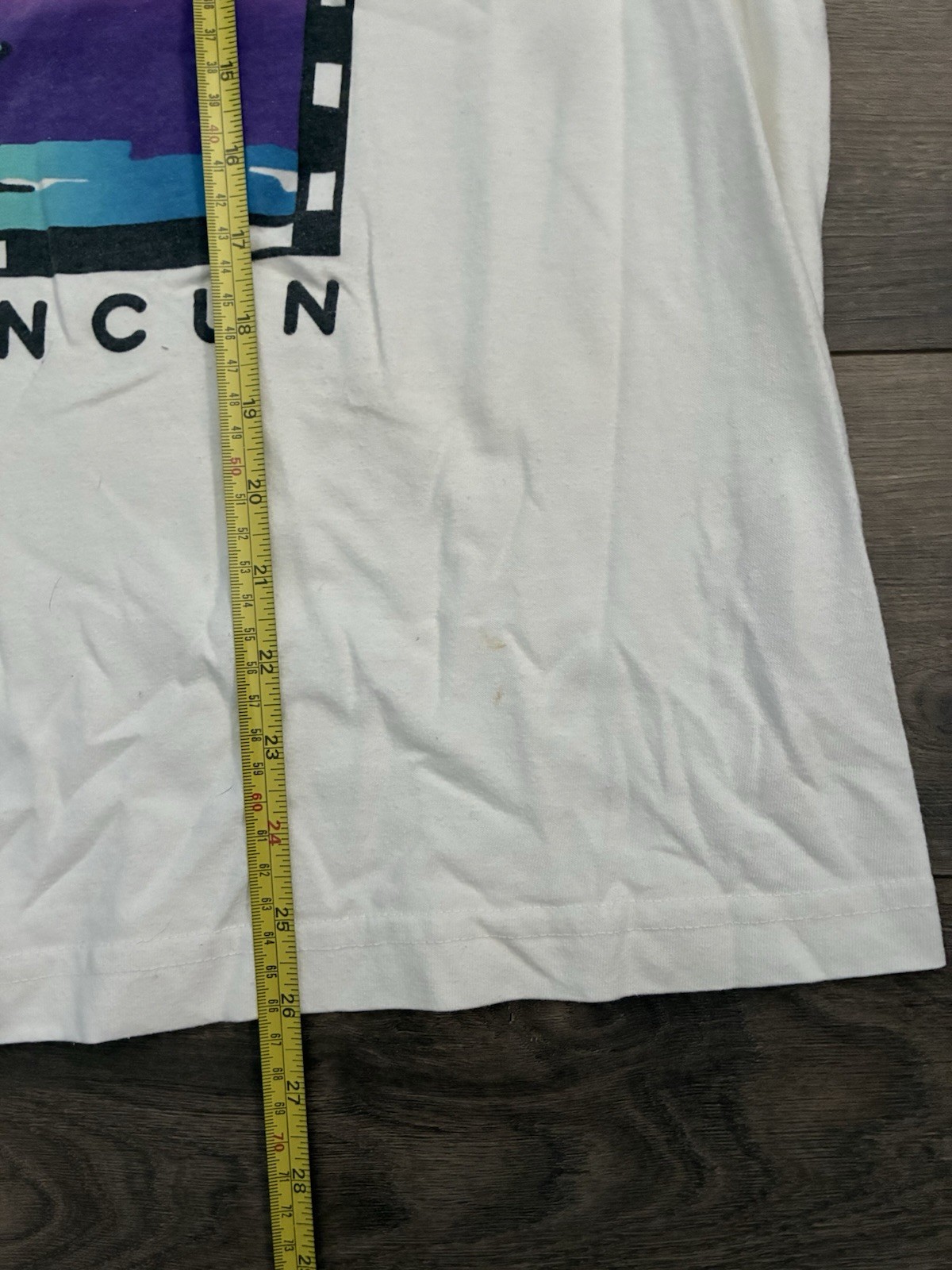 Vintage T-shirt Cancun Destination Tee Mexico 90s Vacation Lizard Windsurf Funny gallery