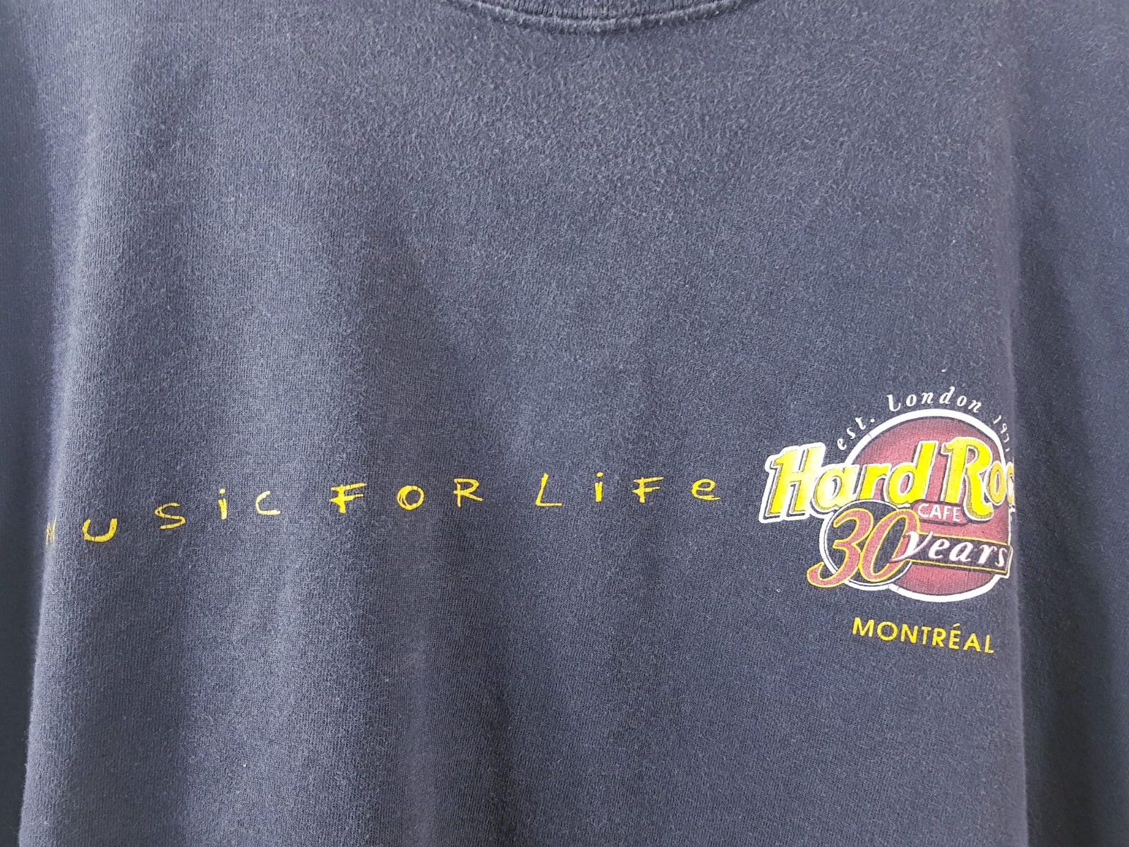 Vintage Hard Rock Cafe 30 days Montreal Tour Graphic Print T-Shirt Mens 2XL gallery