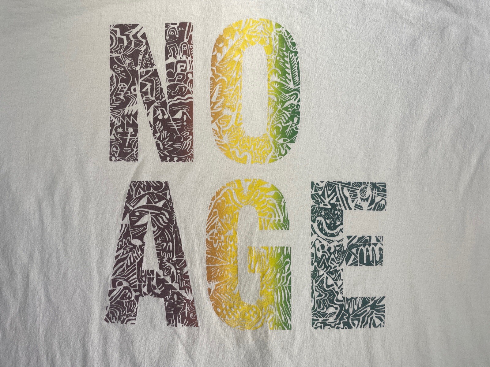No Age Shirt Adult 2XL The Smell Los Angeles Band Tee Geometric Pattern Gradient gallery