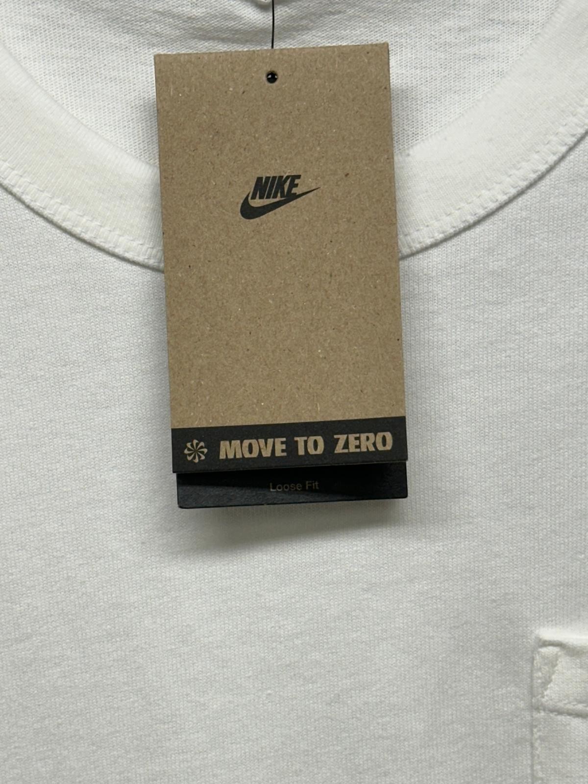 Nike Sportswear Premium Essentials Pocket Tee Shirt Mens Large White Minimalist gallery