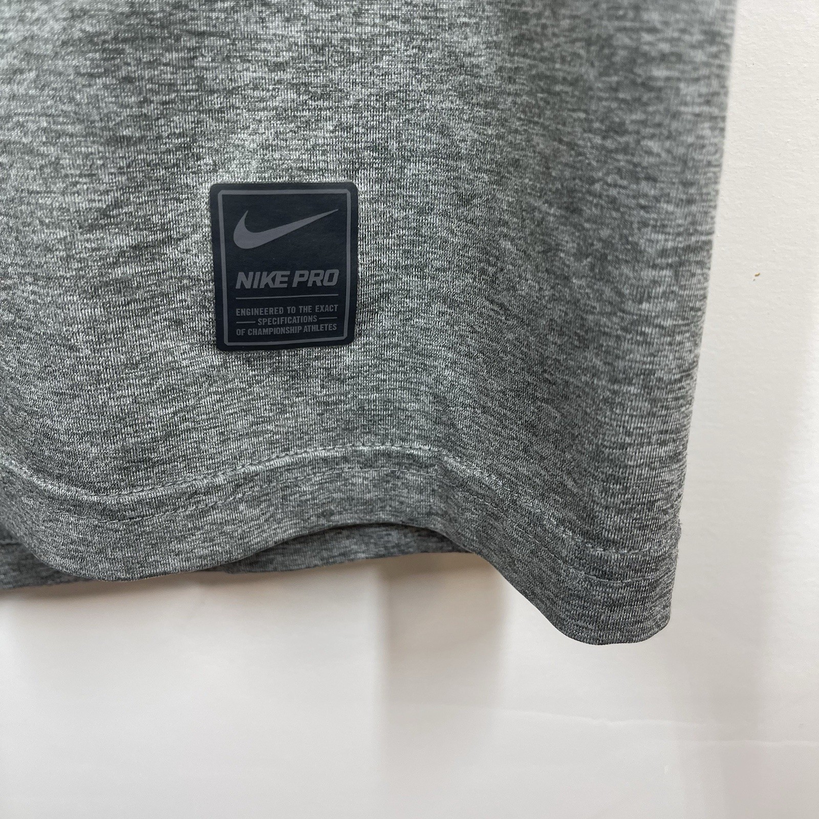 Nike Pro T Shirt Mens S Gray Fitted Center Swoosh Dri Fit Training Gym Sports gallery