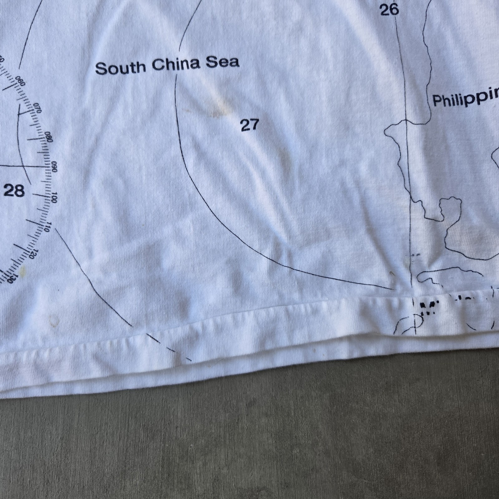 Vintage 90s China Window Of The World Map Tshirt Size XL White gallery