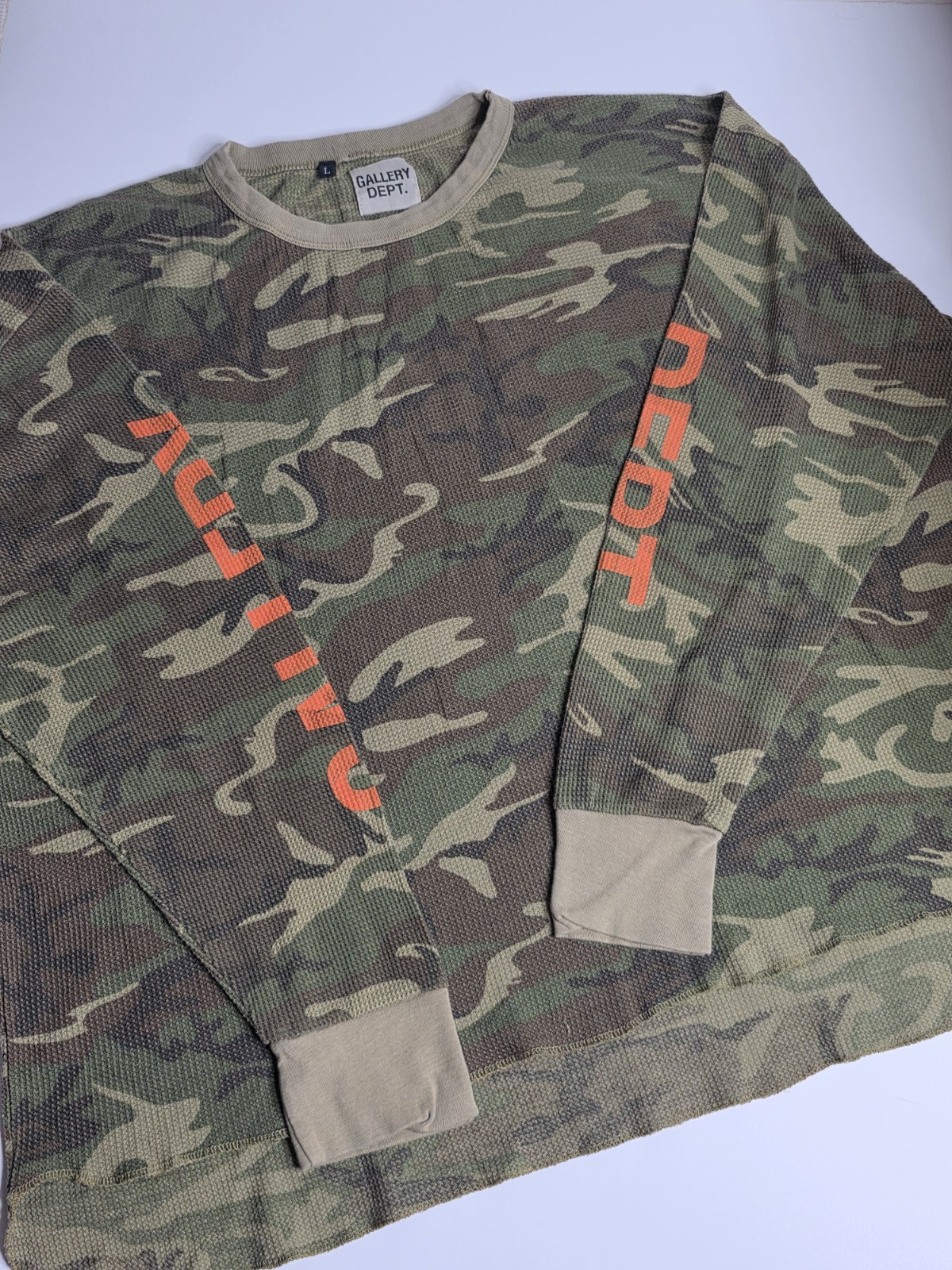 Gallery Dept. Camouflage Green Orange Thermal Long Sleeve Shirt Men’s Large gallery
