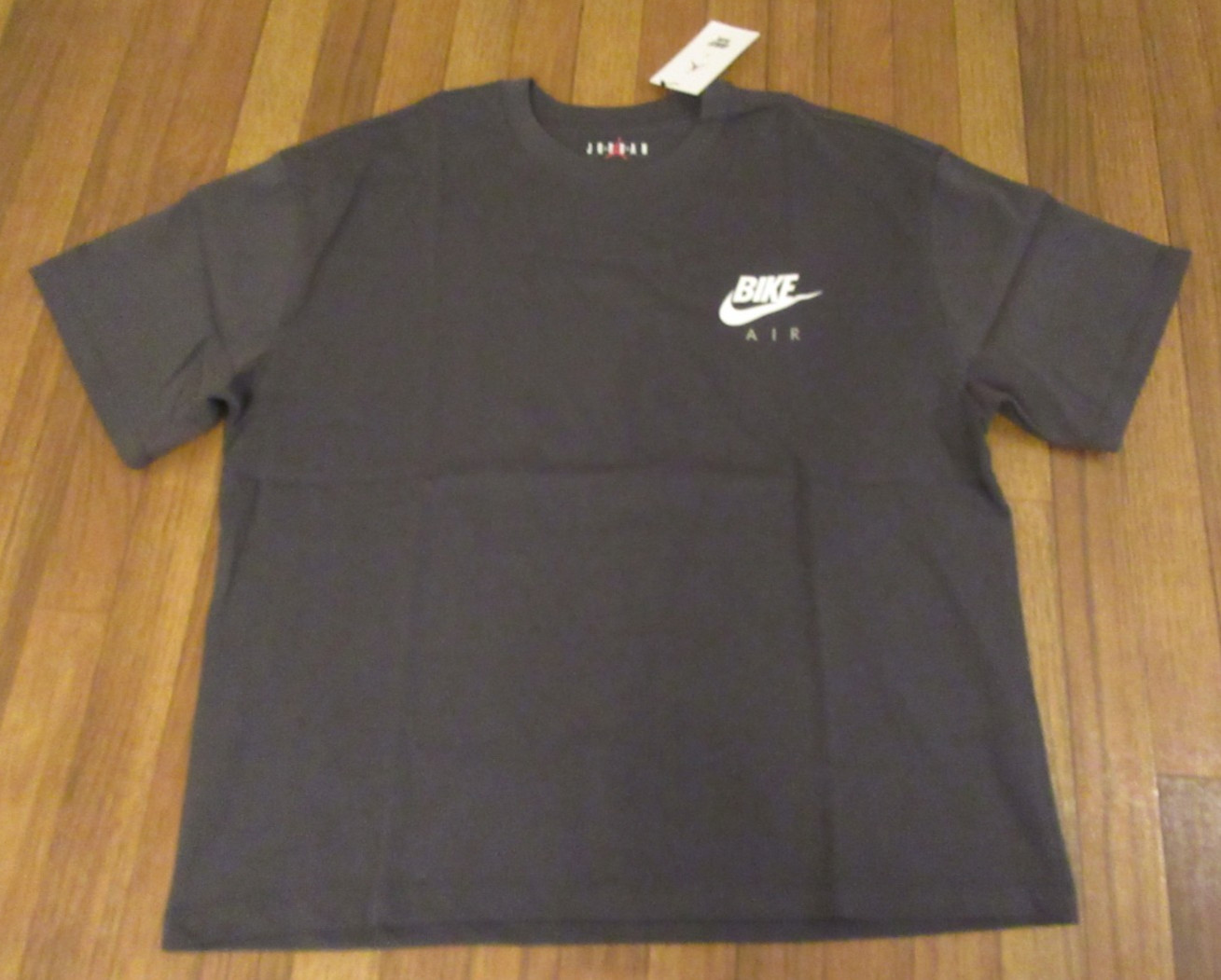Nike Air Jordan Bike Air Tee T-Shirt Size Large Anthracite IQ8148 060 Brand New gallery