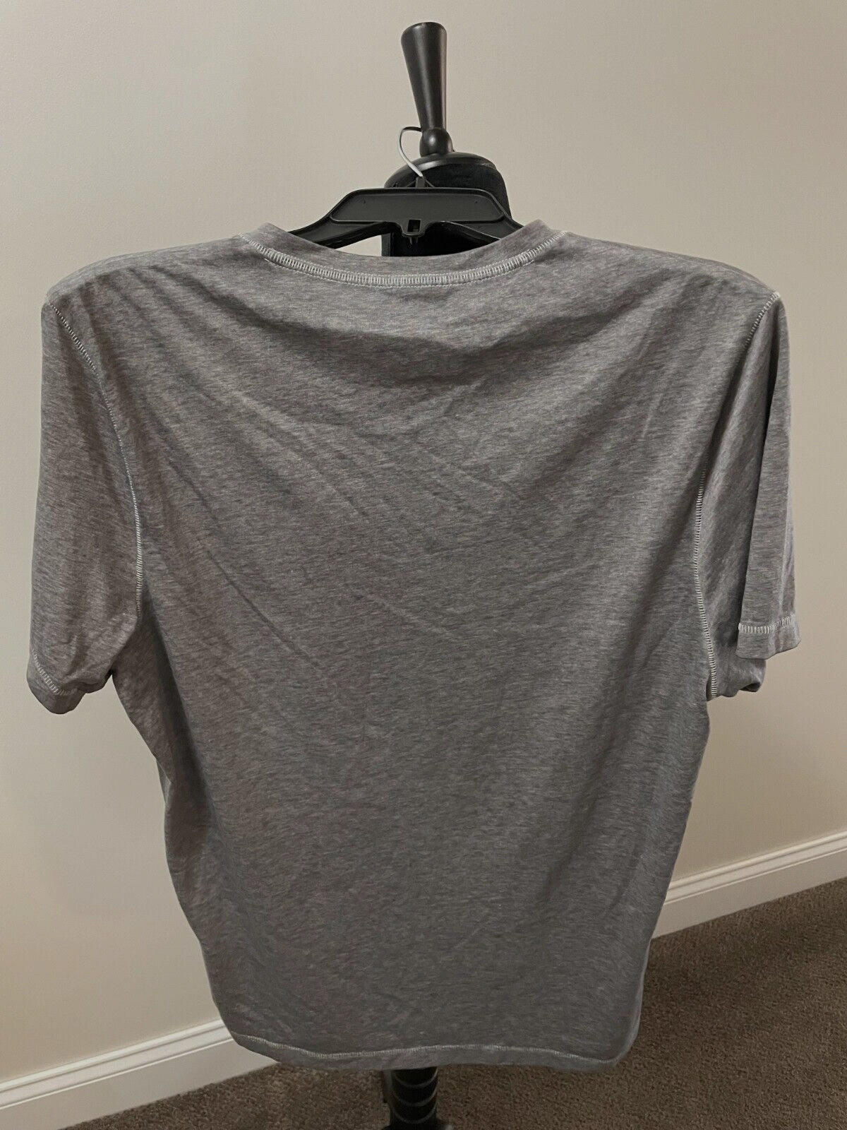 INC International Concepts Solid V-Neck T-Shirt Mens M V-Neck Pull On gallery