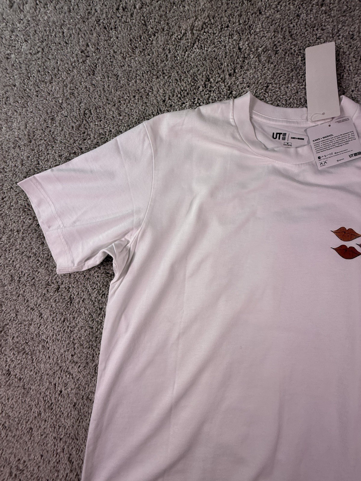 Uniqlo KAWS x Warhol UT Graphic T-Shirt White Size Medium NWT gallery