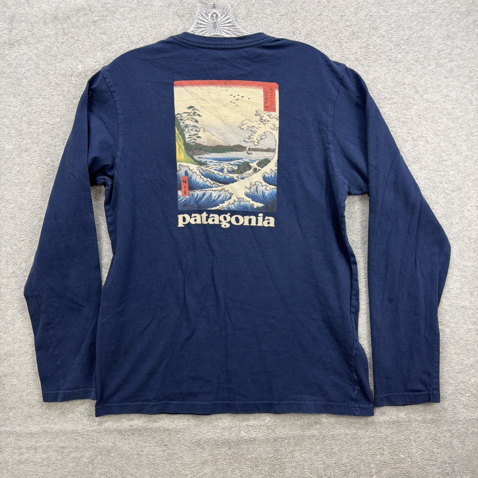 Patagonia Hiroshige T Shirt Mens Small Navy Made In USA Long Sleeve Mount Fuji gallery
