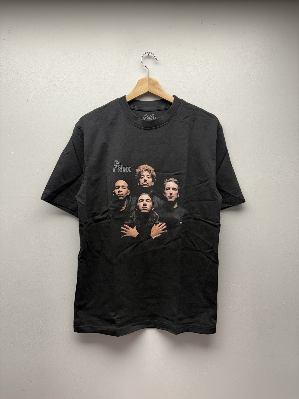 PALACE Skateboards 2021 A Kind Of Magic Tee Shirt MEDIUM Queen Band Rip Supreme gallery