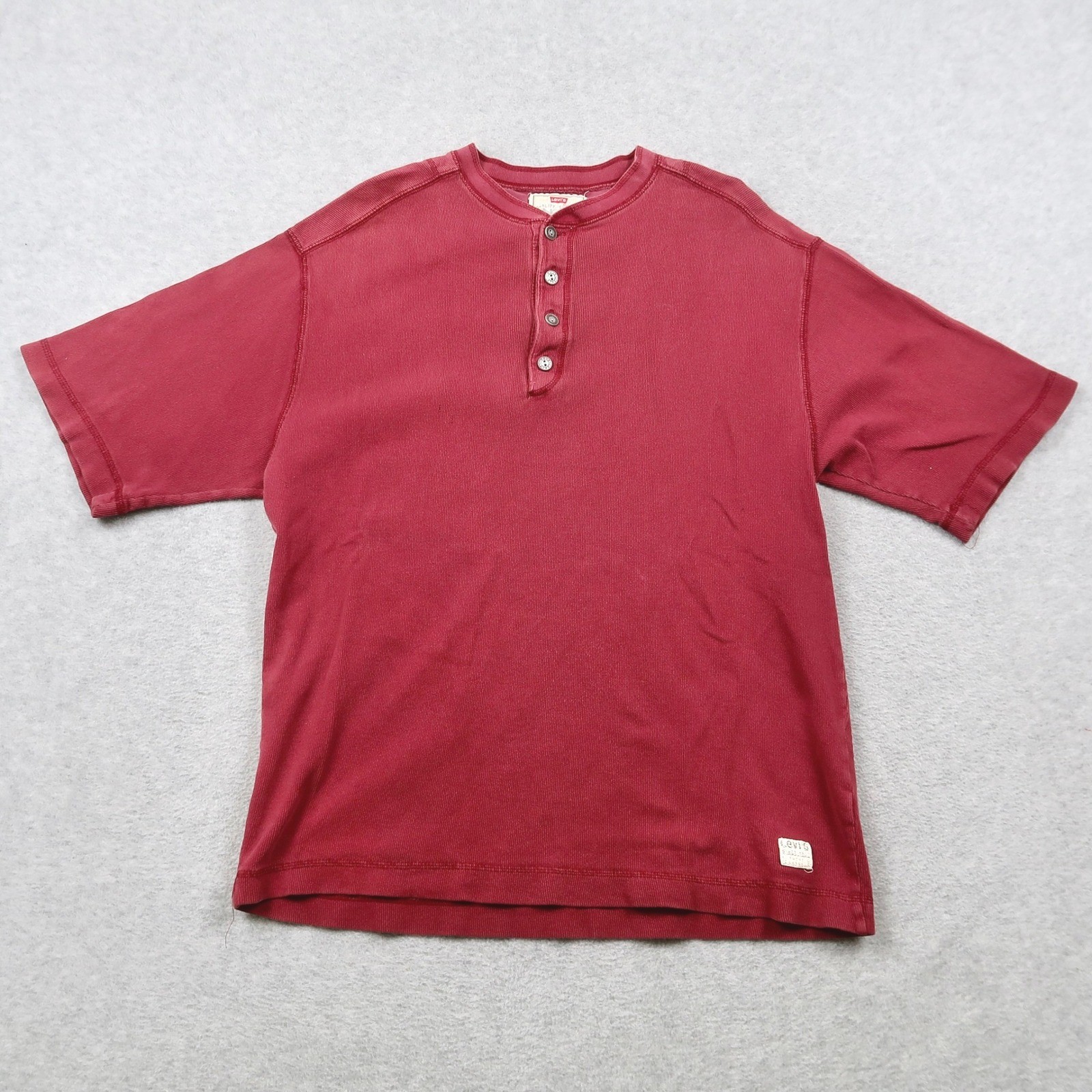 Vintage Levis Mens Henley Shirt M Burgundy Red Short Sleeve Ribbed Cotton