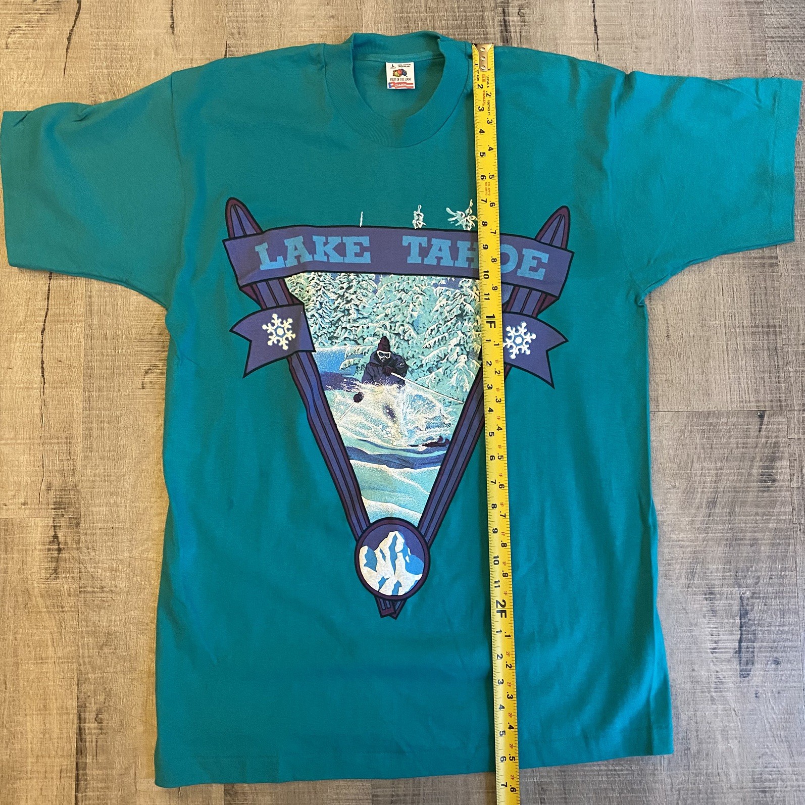 Vintage Lake Tahoe T Shirt Skiing Outdoor Mountains Souvenir USA - XL gallery