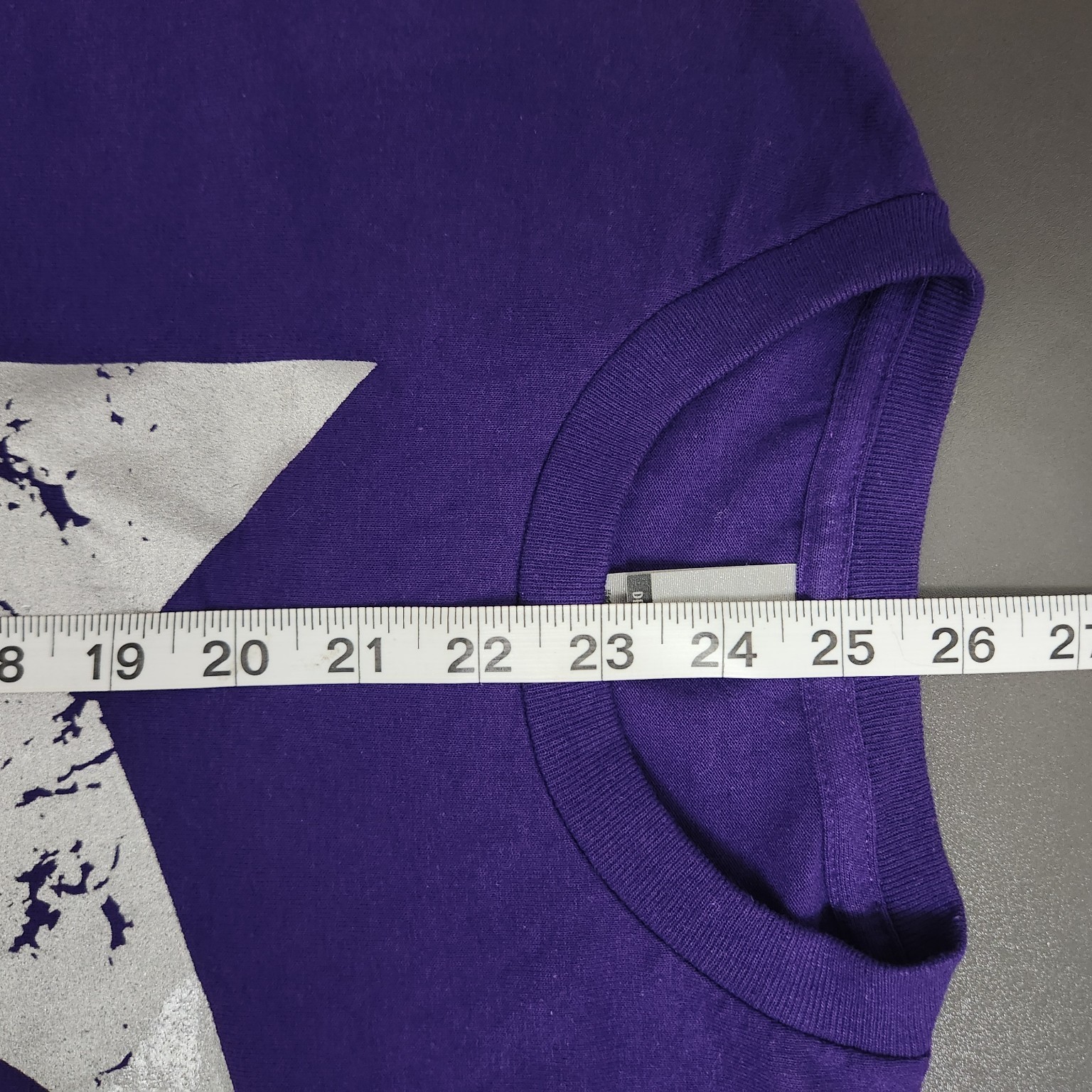 GILDAN Women's Purple DryBlend Short Sleeve Silver Star Graphic T-Shirt Size S gallery