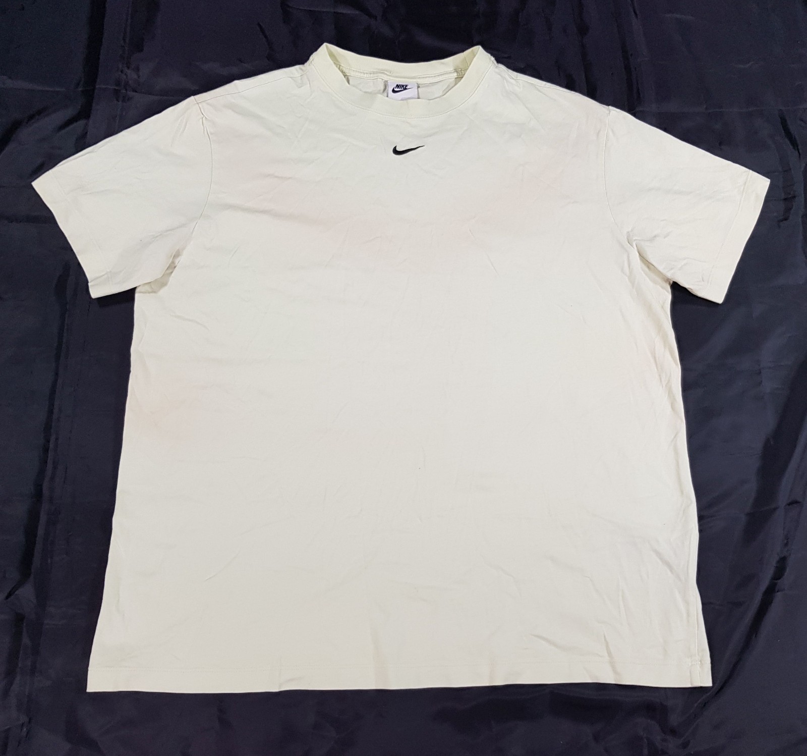 NIKE MENS SIZE MEDIUM PALE YELLOW TIE DYE COTTON CREW NECK CENTRE LOGO T-SHIRT gallery