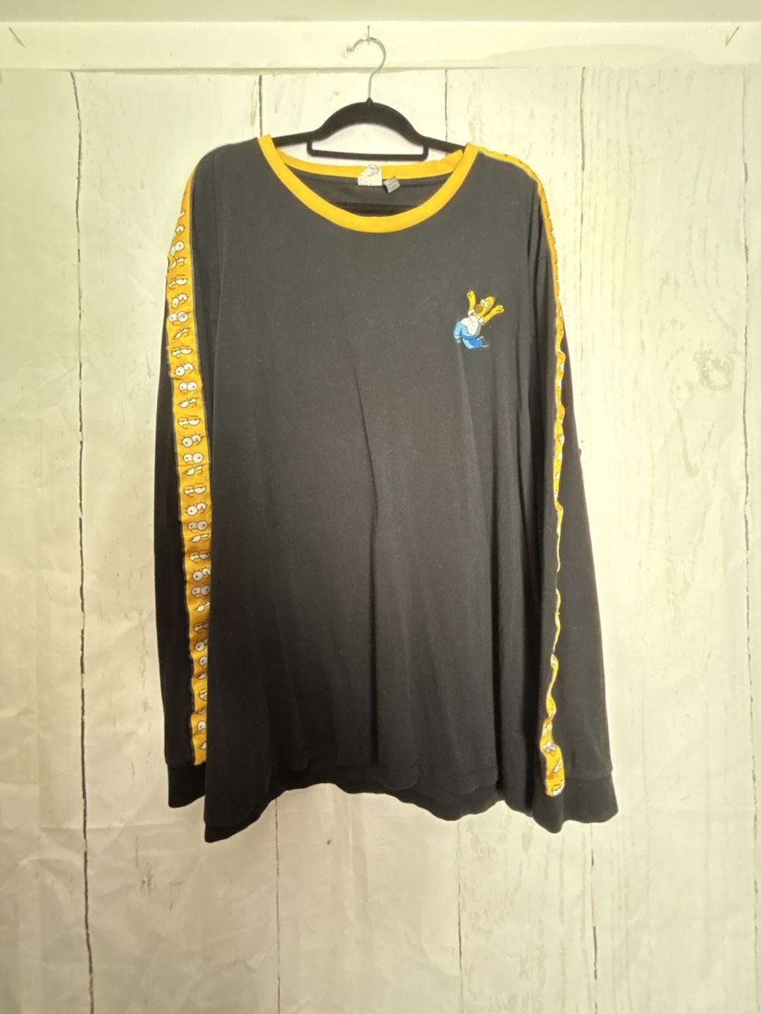 ASOS DESIGN x The Simpsons Homer Simpson Long Sleeve T-Shirt with Side Brand gallery