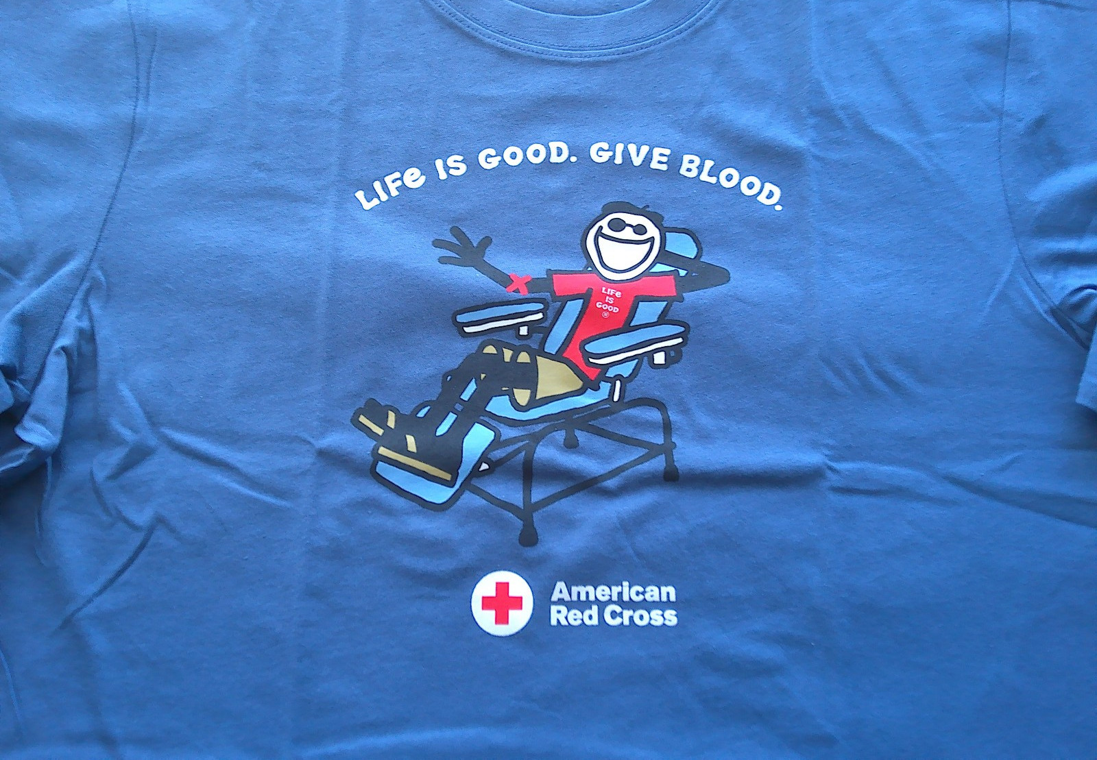 Life Is Good American Red Cross Give Blood Graphic T-shirt size Small