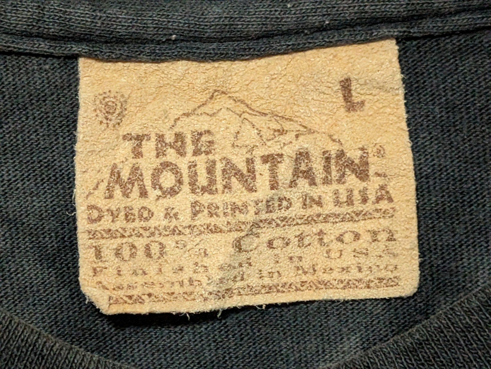 The Mountain Mens T-shirt Vintage 2001 Gray Deer Mates Leather Tag Large #6704 gallery