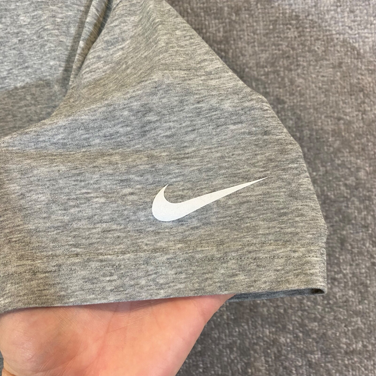 Nike Gold Shirt Mens Large Gray Graphic Swoosh Check Tee Dri-Fit Sport S/S gallery