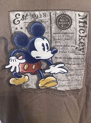 VINTAGE Disney Store Mickey Mouse Cartoon T-Shirt XL Gray Classic Movie TV