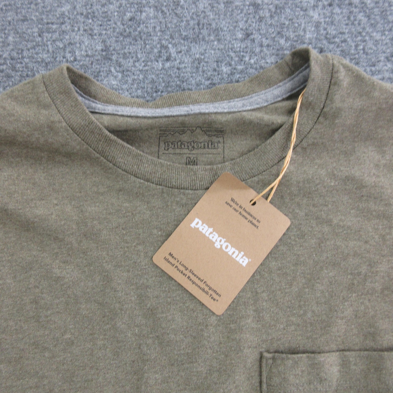 Patagonia Shirt Mens Medium Green Long Sleeve Forge Mark Pocket Responsibili-Tee gallery