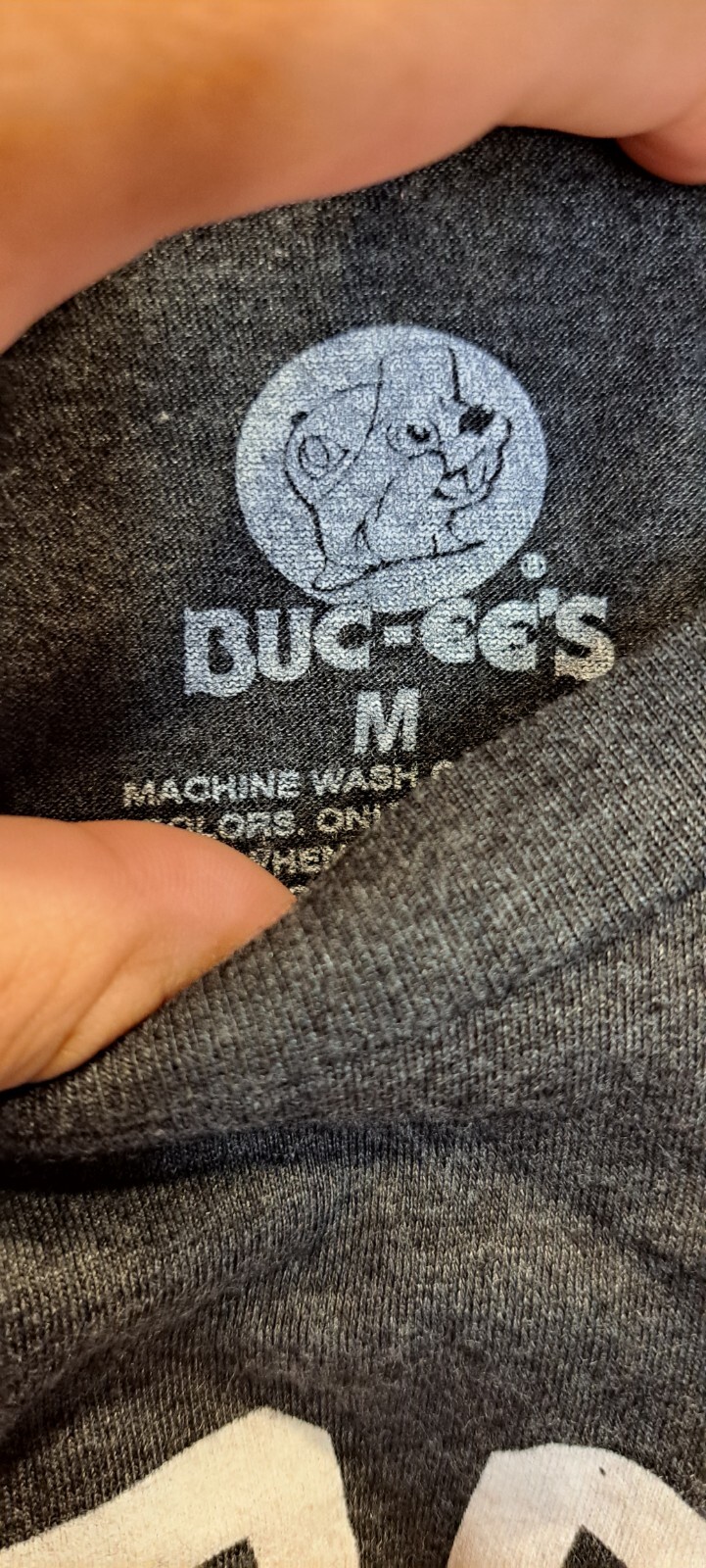 Buc-ee's Seniors 2022 Voted Most Likely Grad Gray Short Sleeve T-shirt NWT M gallery