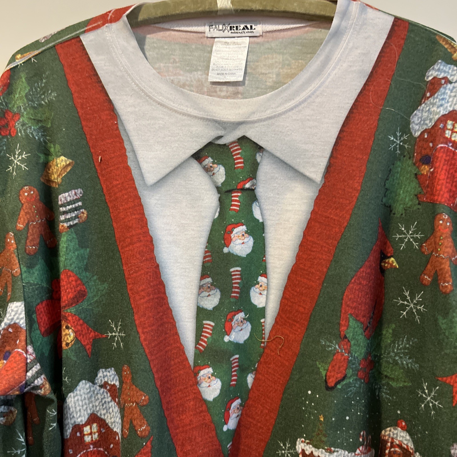 (#141) Holiday Illusion Men's Tee Santa Tie Faux Real Photolistic Apparel Large gallery