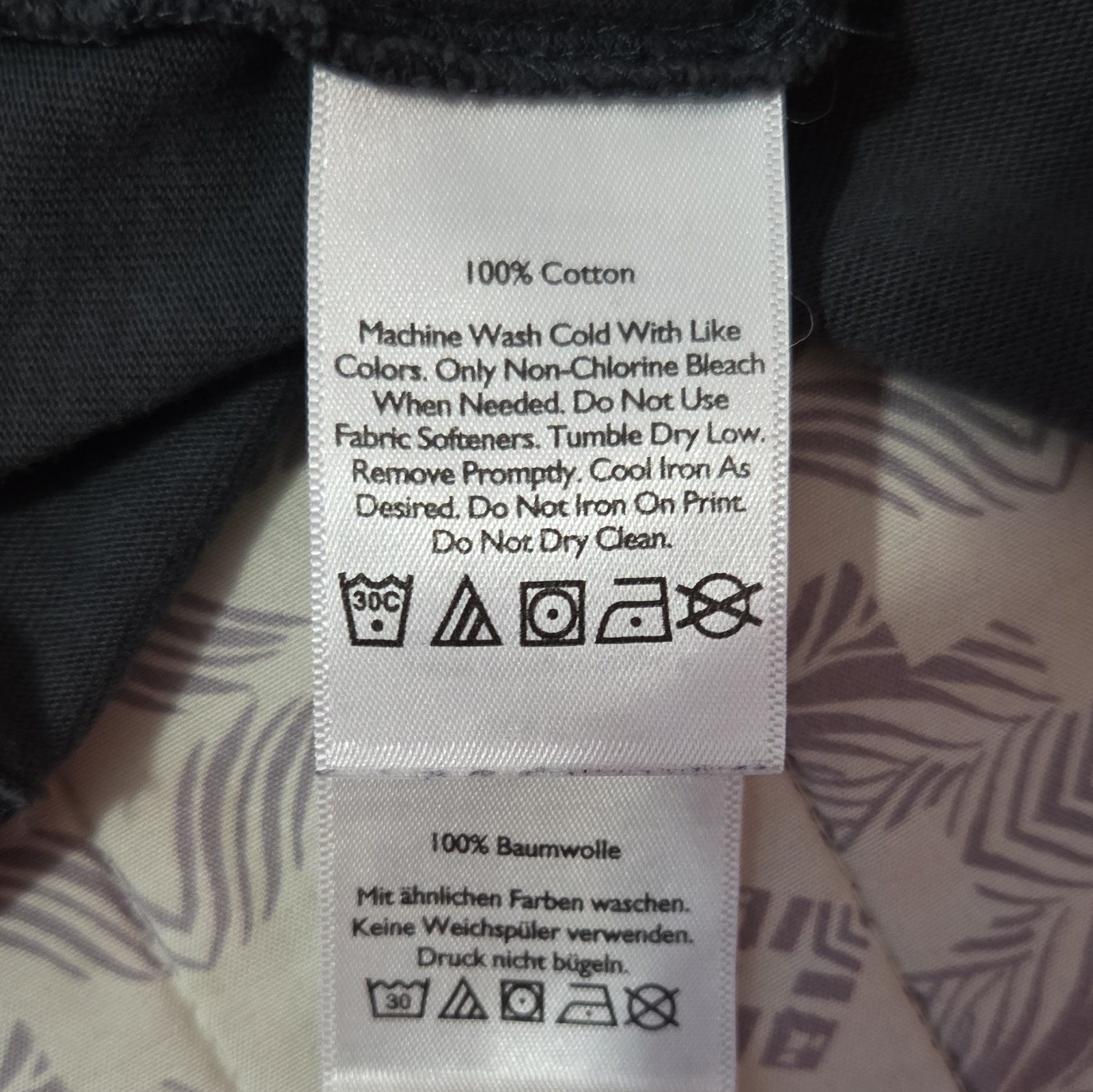 Eddie Bauer Men's Solid Crew Neck Short Sleeve Black Logo T-Shirt XL gallery