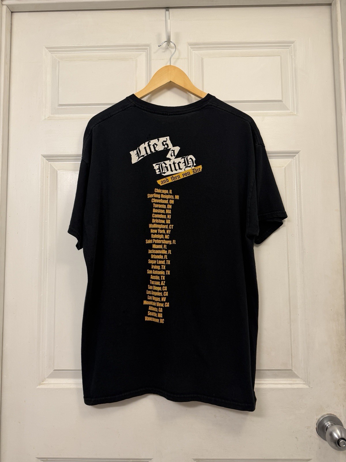2017 Nas Life’s a Bitch NY State of Mind Tour T-Shirt XL Hip Hop Rap Tee gallery