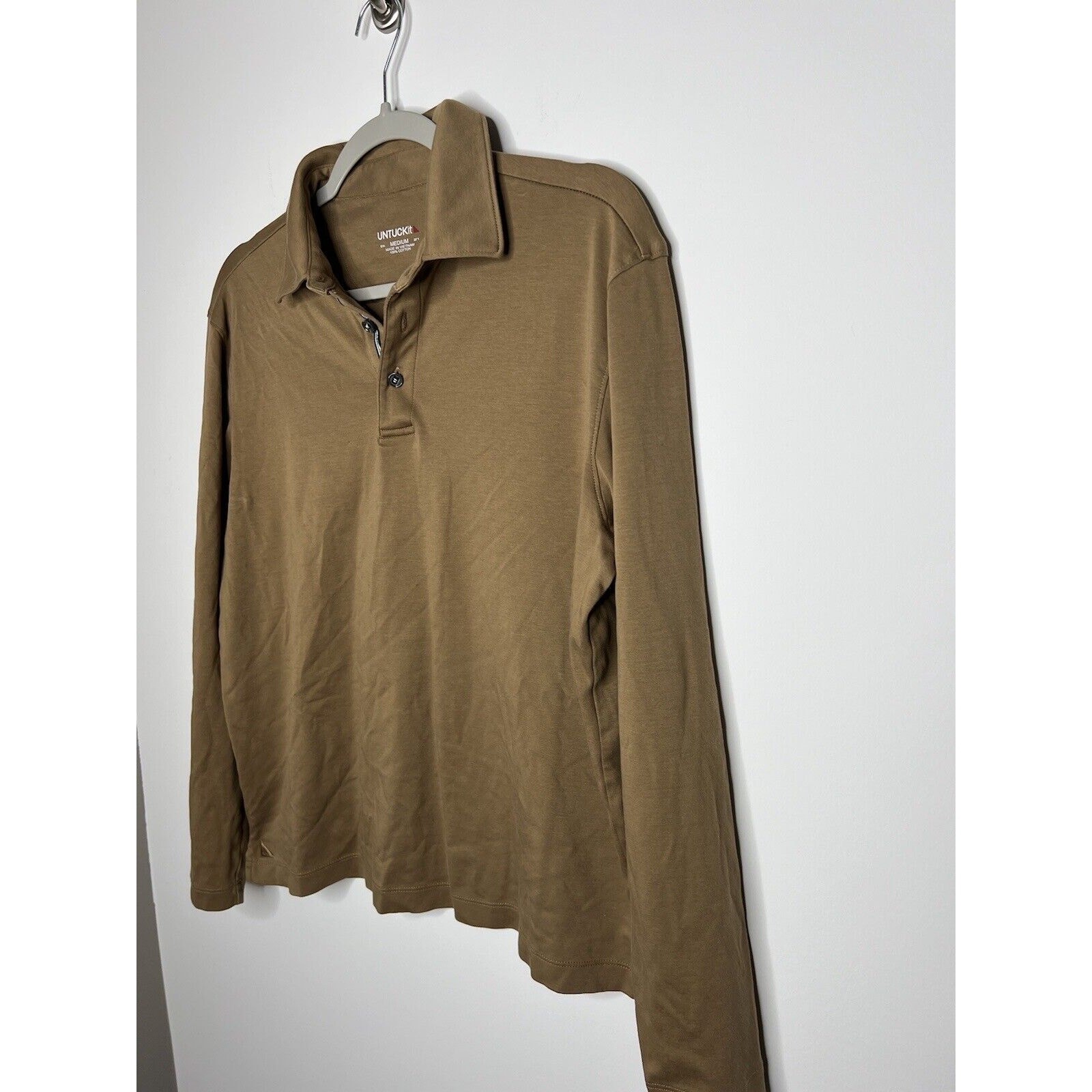 UNTUCKit Shirt Mens Medium Tan Stretch 1/4 Button Casual Top Long Sleeve Collar gallery
