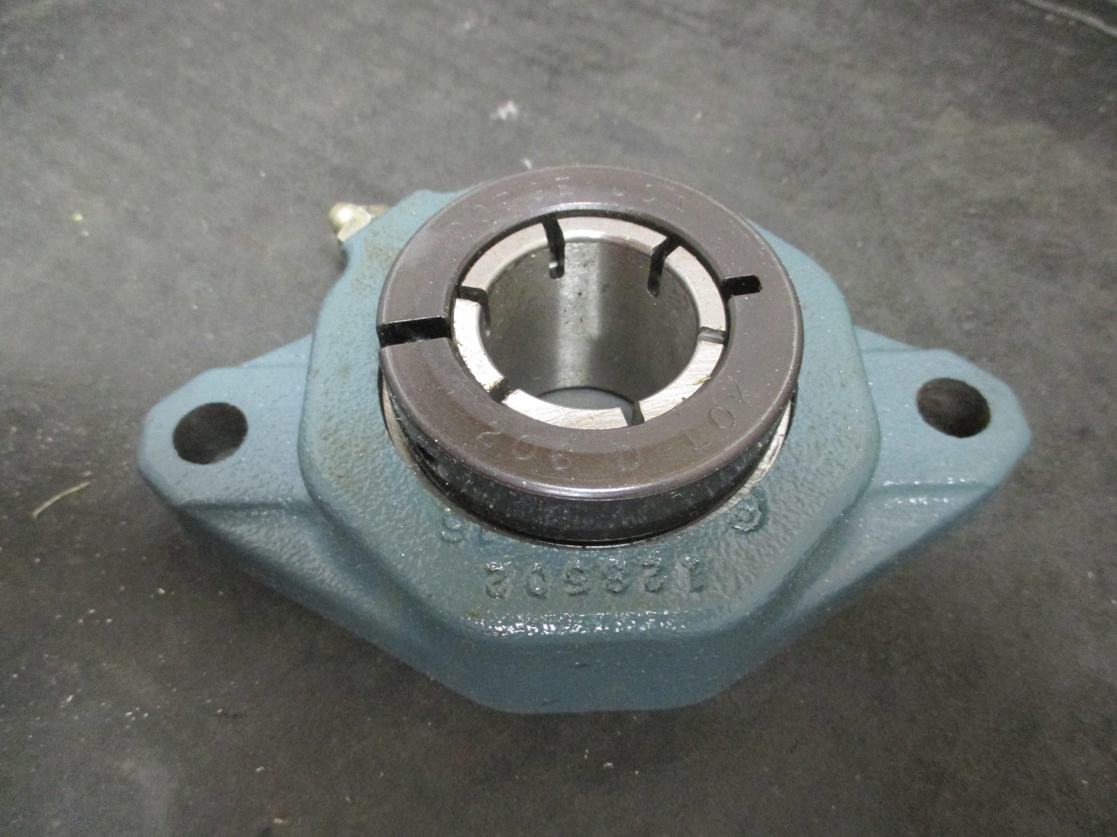 Dodge F2B-DL-102 Flange Mounted Bearing Size 102,1‑1/4 in Shaft