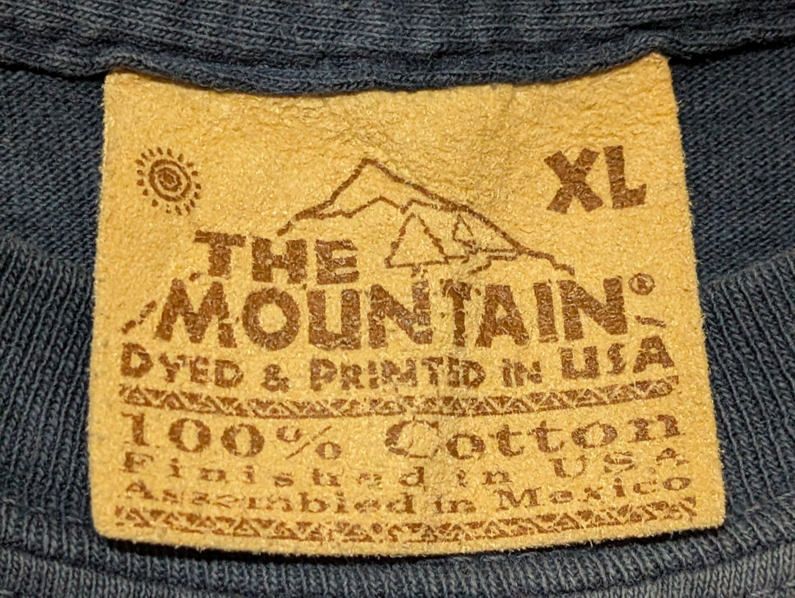 The Mountain Mens T-shirt Vintage 2005 Vanishing Native Wildlife Defect XL #6621 gallery