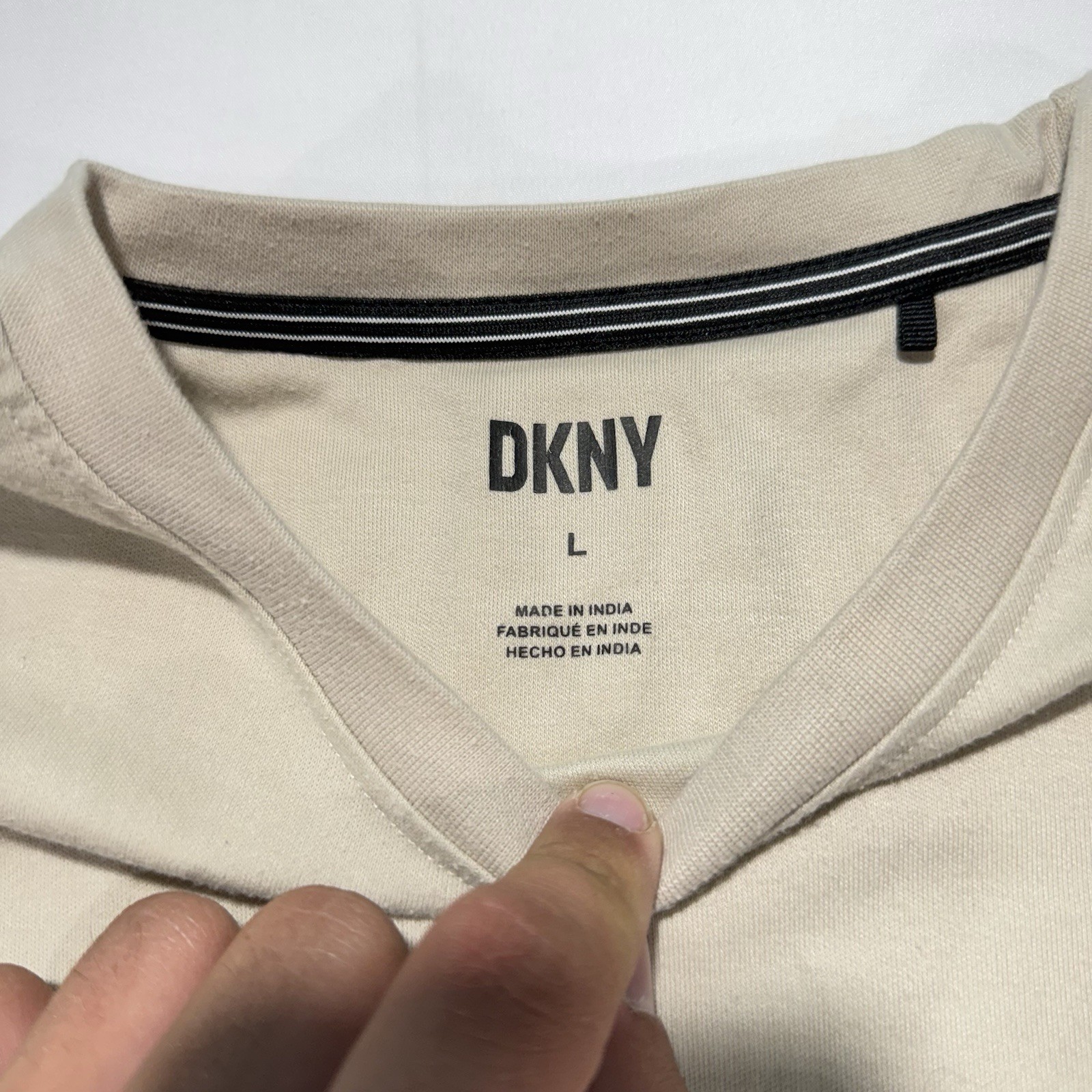 DKNY Men's Crew Neck Short Sleeve Beige Tan Graphic Logo Tee T-Shirt Size Lg gallery