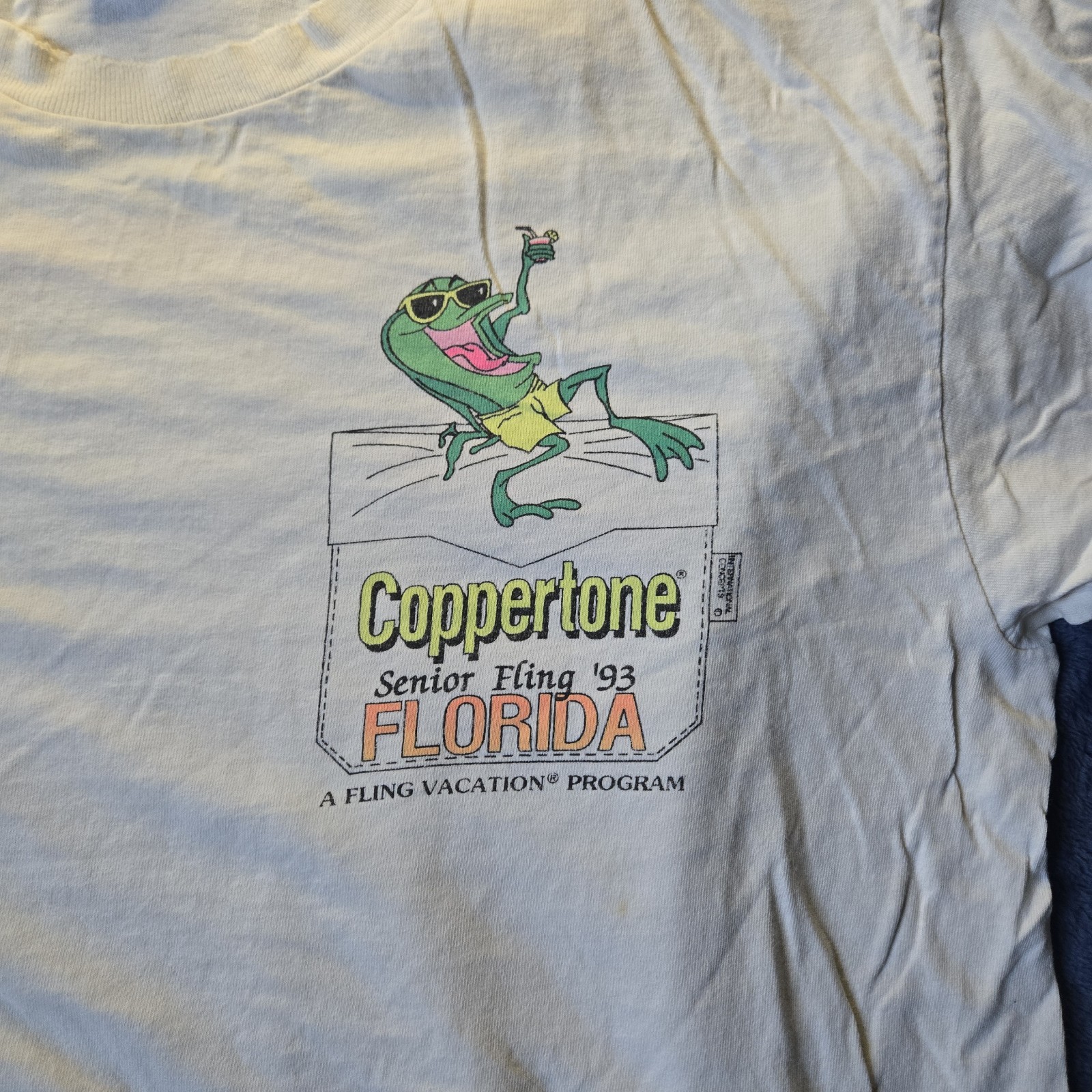 VTG 1993 Coppertone Senior Fling Florida Frog Graphic T-Shirt gallery