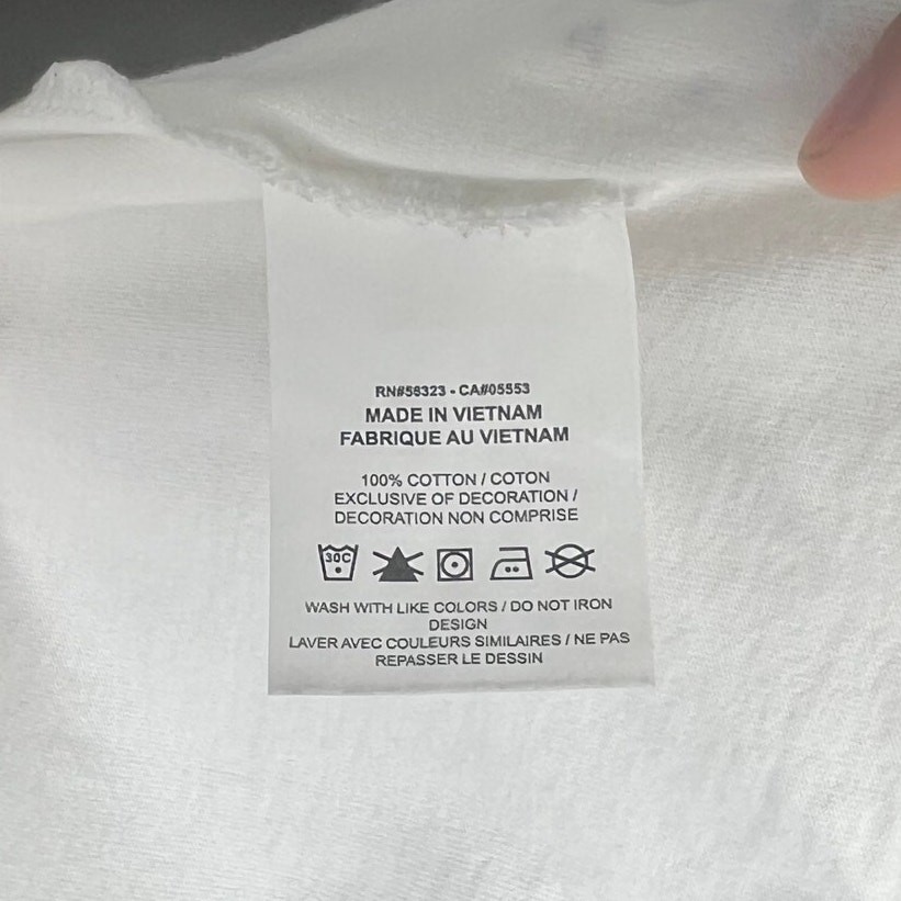 Air Jordan T-Shirt - Size Large gallery