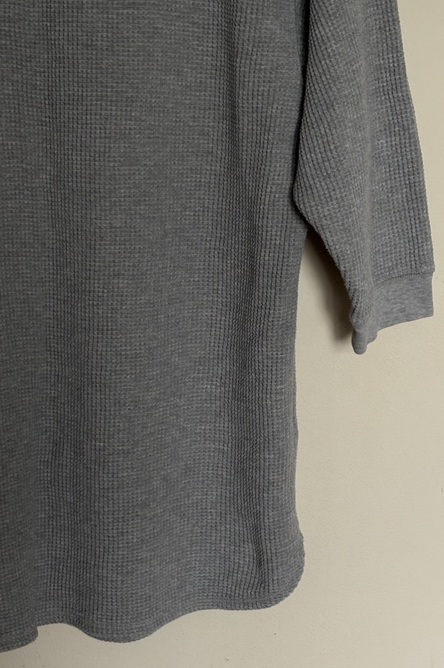 UNIQLO Mens Medium Waffle Knit Thermal Top Grey 3/4 Length Short Sleeves gallery