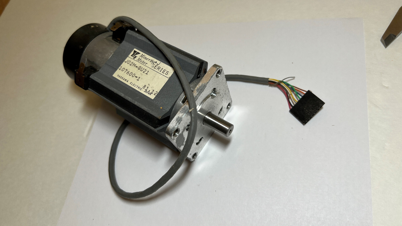 Yaskawa Minertia Motor J Series J02M-0U21 with encoder reversable / DC /J02M-0U2