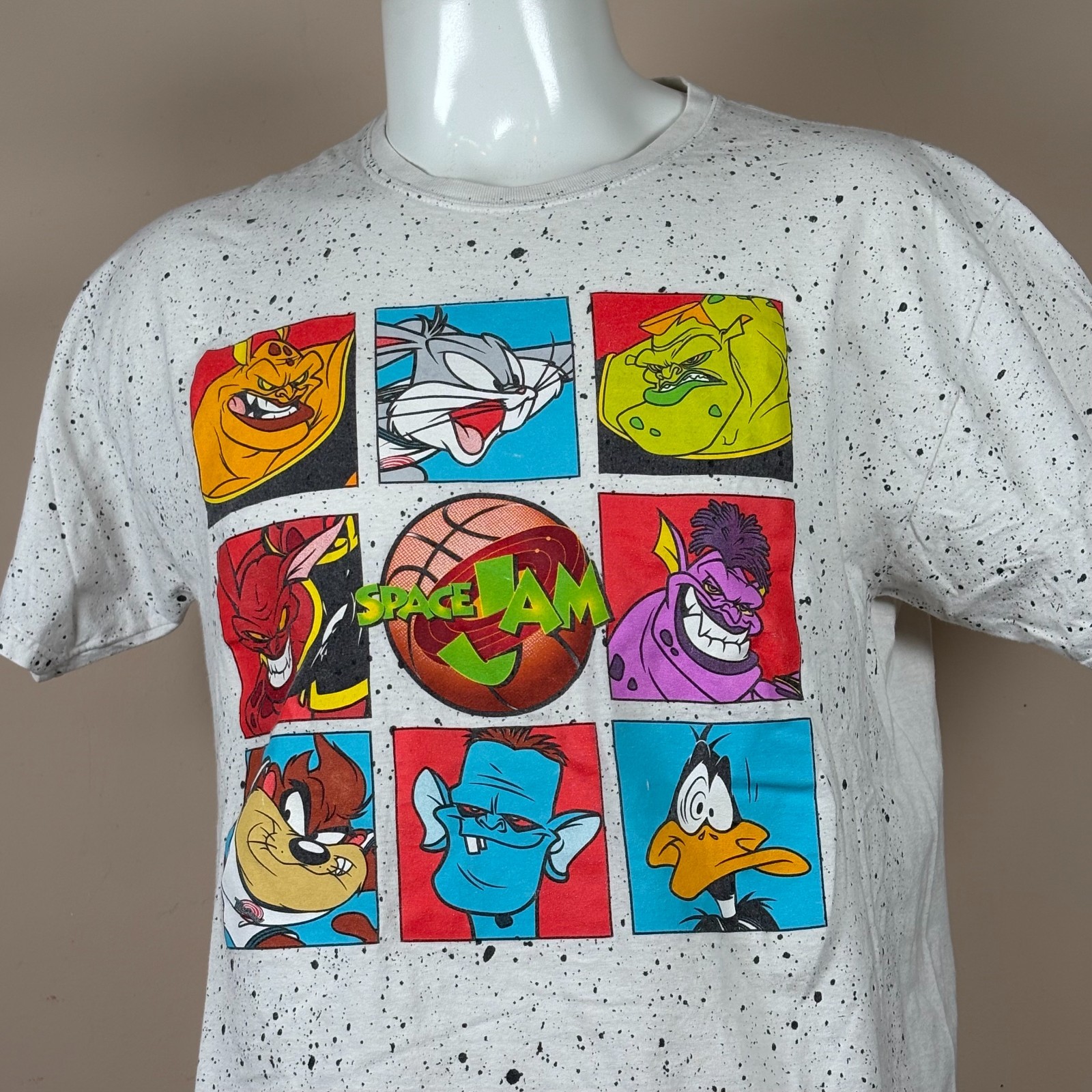 Looney Tunes Men’s Space Jam T-Shirt Large Bugs Bunny Tune Squad Taz Daffy Duck