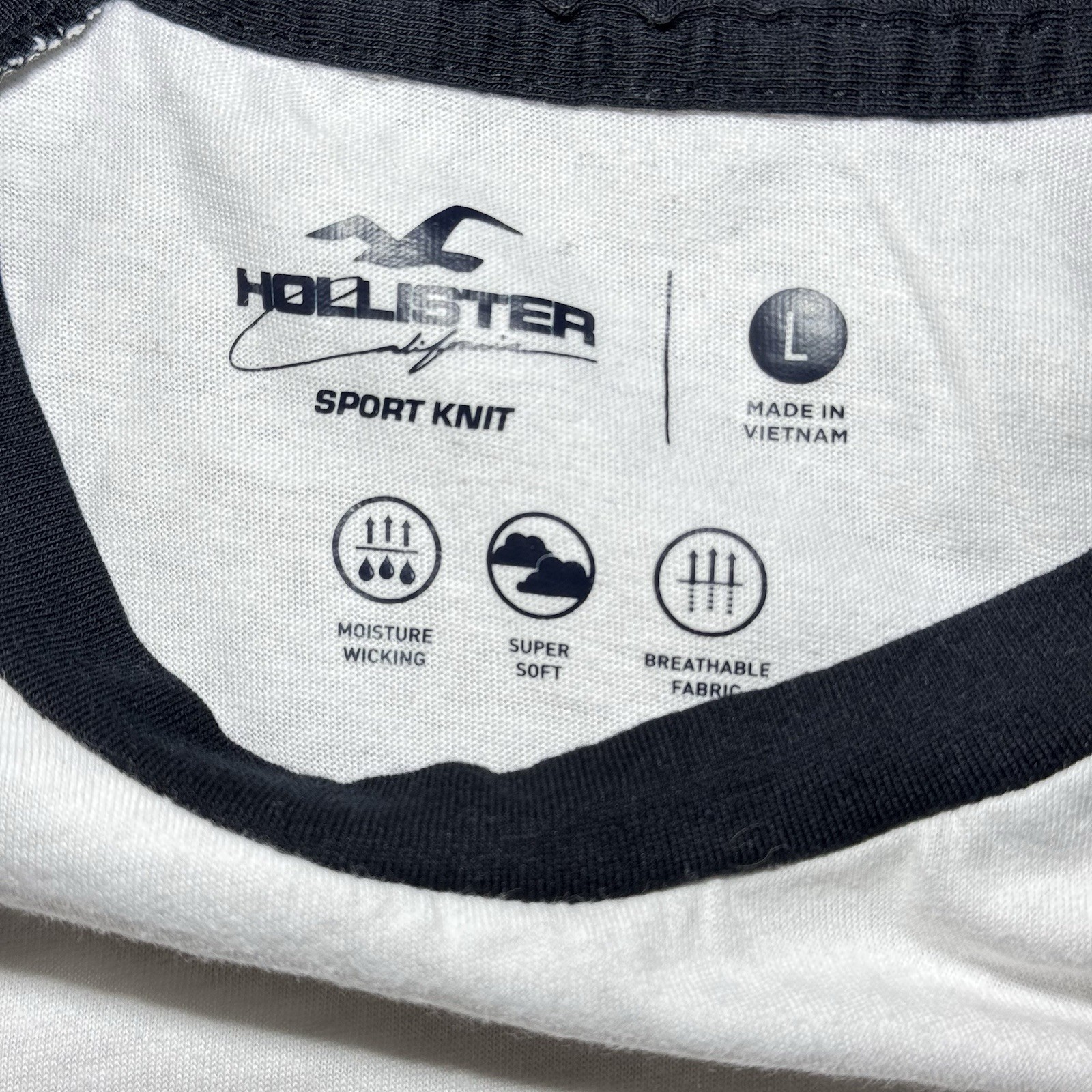 Hollister Men's T-Shirt Sport Knit, Breathable, Soft, Moisture Wicking Sz Large gallery