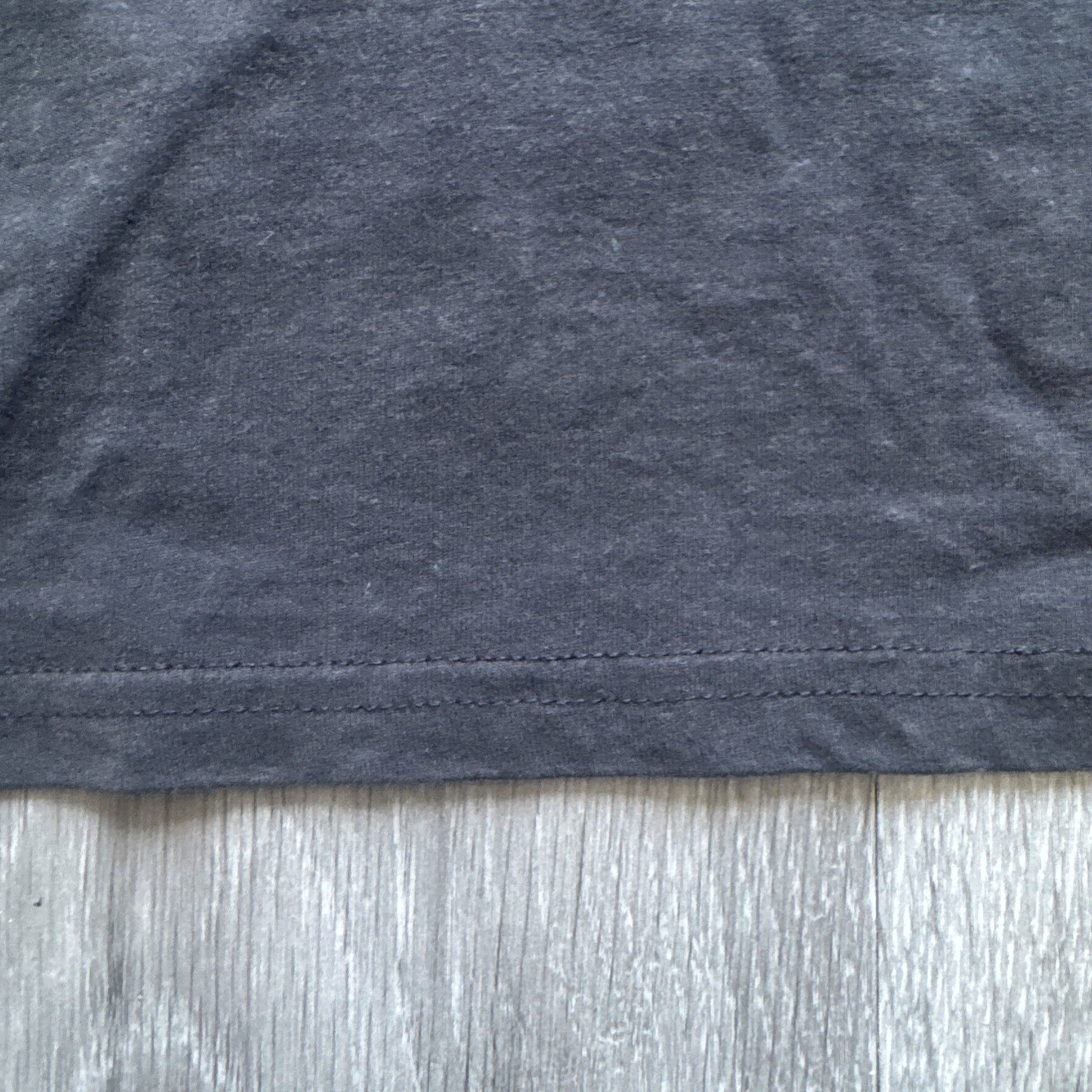 True Classic Men's Gray Solid Knit Cotton/Poly Crew Neck Short Sleeve L Tee gallery