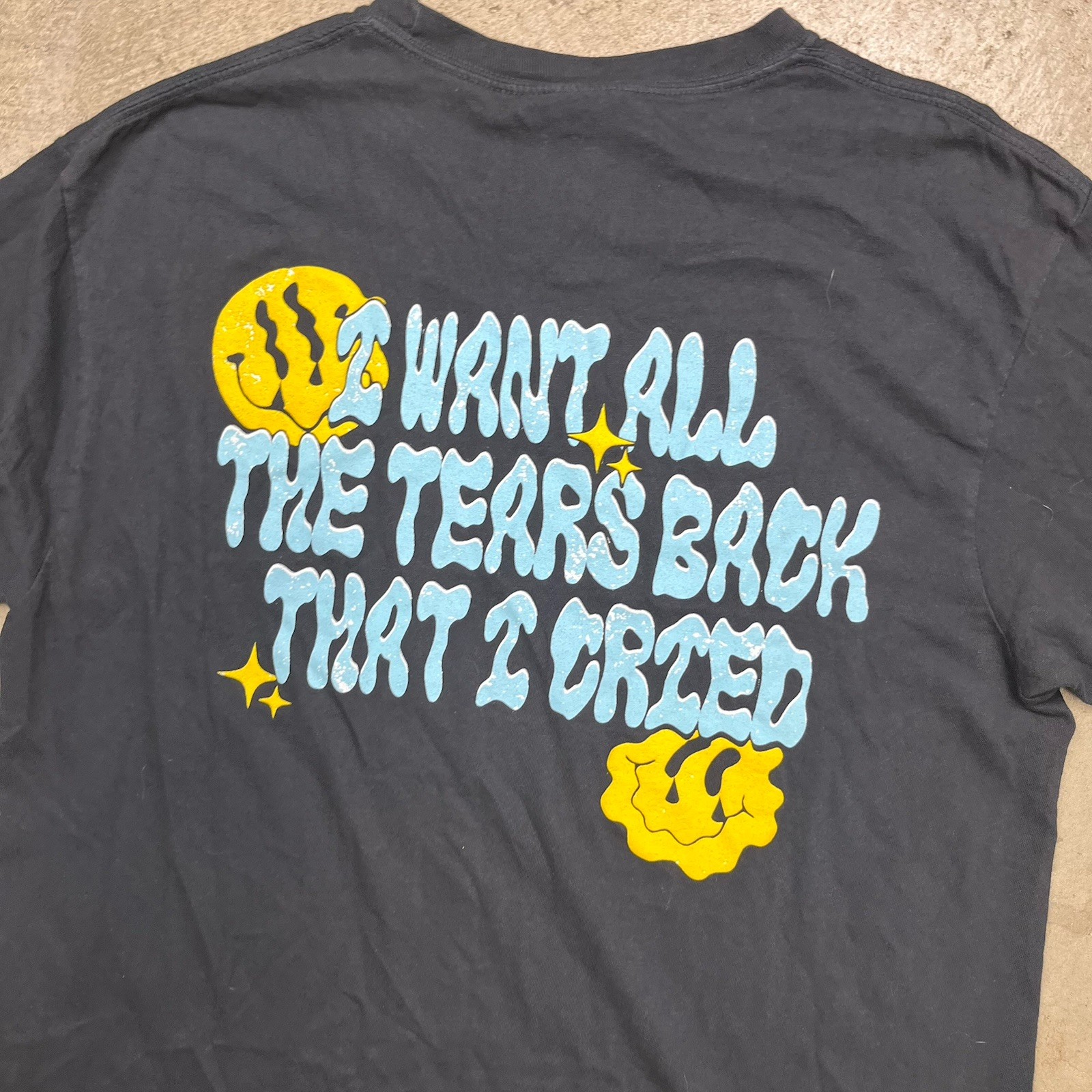 Lauren Spencer Smith Graphic T-Shirt black large Fingers Crossed tears cried gallery