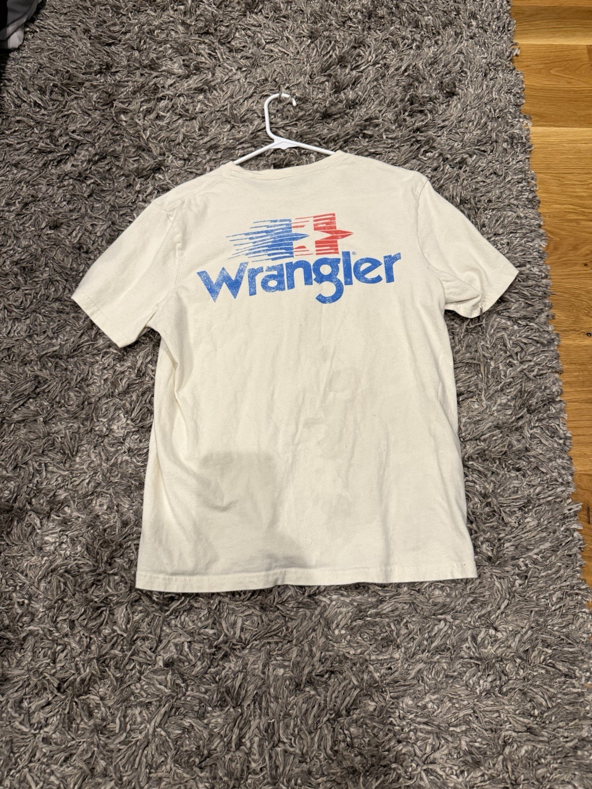Wrangler Men’s M White Cotton Knit Crew Neck Logo Graphic Pocket Tee gallery