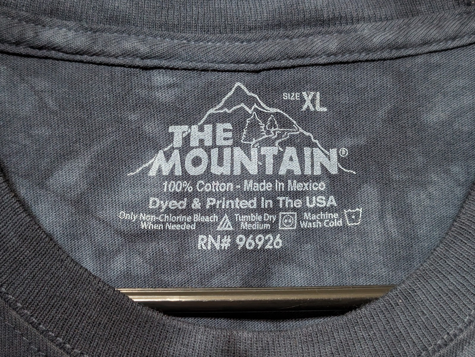 The Mountain Men's T-shirt Blue Aircraft Carrier Retired Logo XL #2221 NWOT gallery