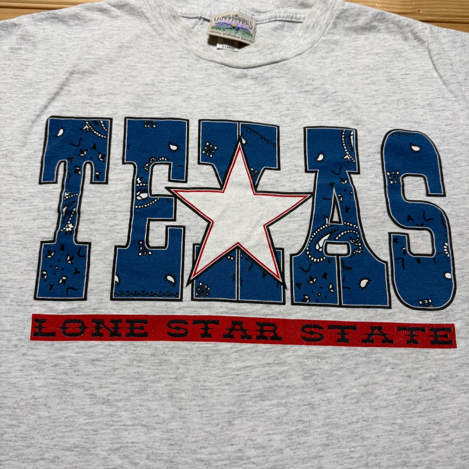 Vintage 90s Texas Lone Star State Bandana Paisley Graphic Souvenir Shirt USA XL gallery