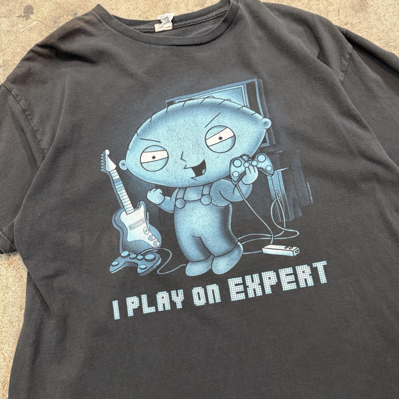 Vintage Y2K 2000s Family Guy Stewie 2009 Play On Expert Size XL Shirt Faded gallery